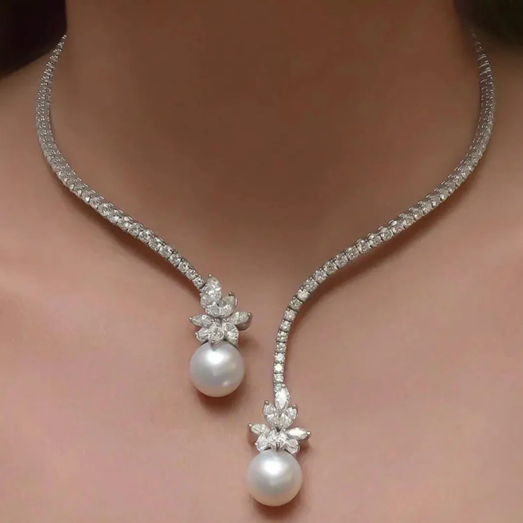 Lumière Pearl Necklace