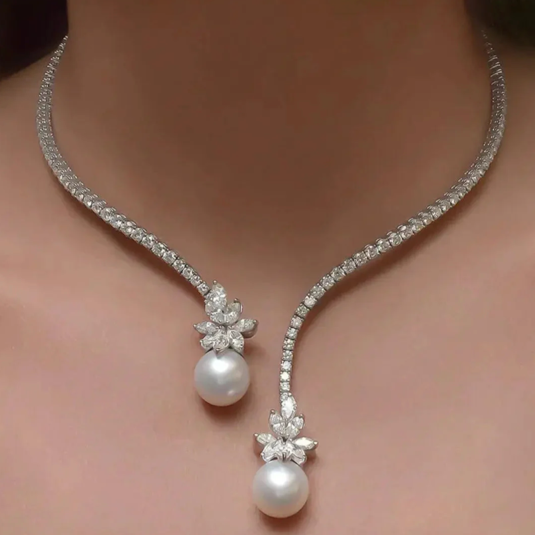 Lumière Pearl Necklace